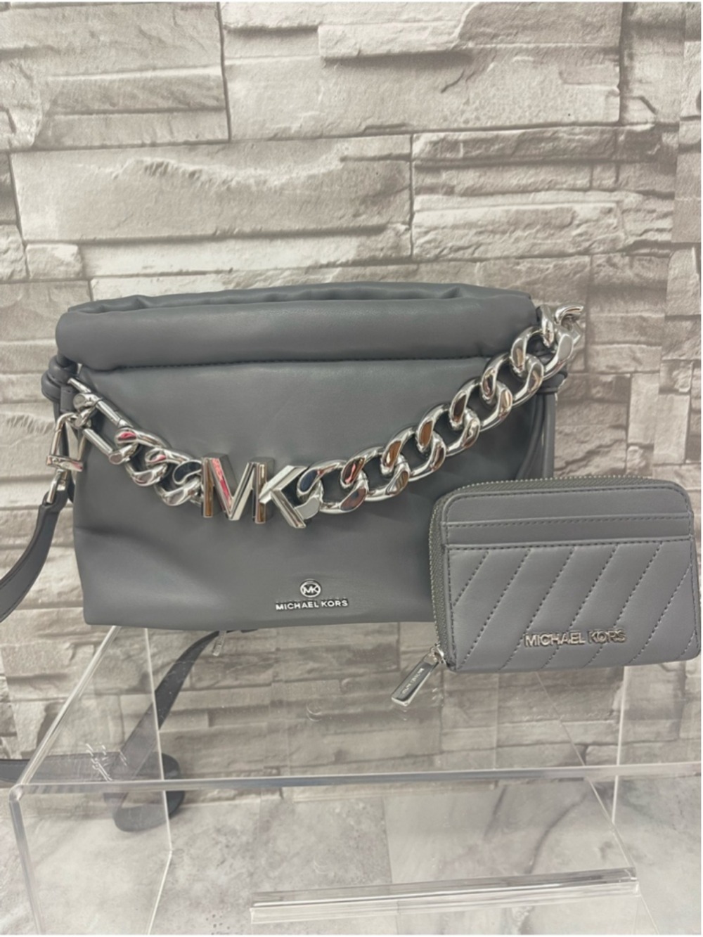 Michael Kors Lina XS Drawstring Crossbody Soft Plush Leather Heather Gray Set - Picture 2 of 16